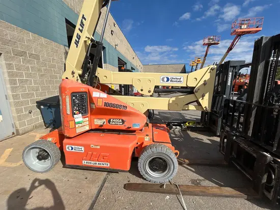 2012 JLG E400AJPN Articulating Boom Lift