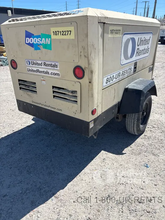 2018 Doosan P425/HP375WCUT4 Air Compressor