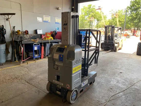 2018 JLG 20MVL Self-Propelled One-Person Lift