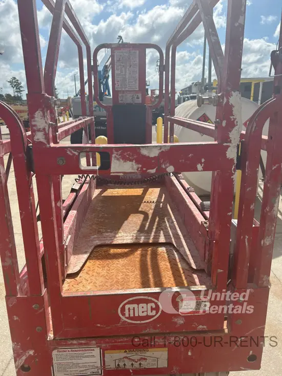 2020 MEC MICRO 26 Scissor Lift