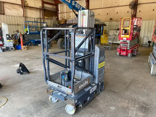 2018 JLG 20MVL Self-Propelled One-Person Lift