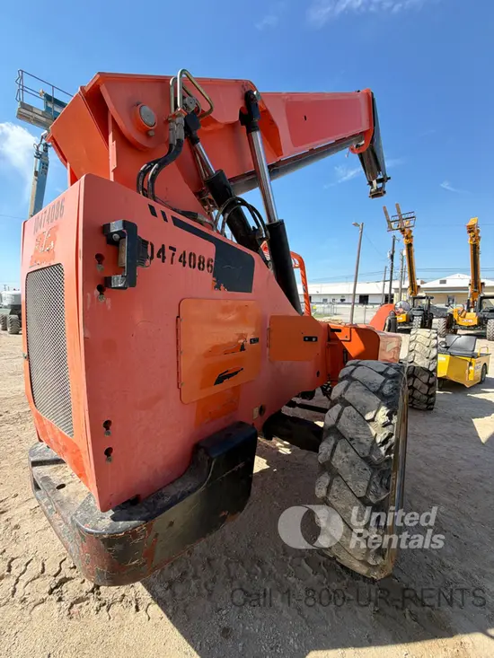 2016 SKYTRAK 8042 Forklift