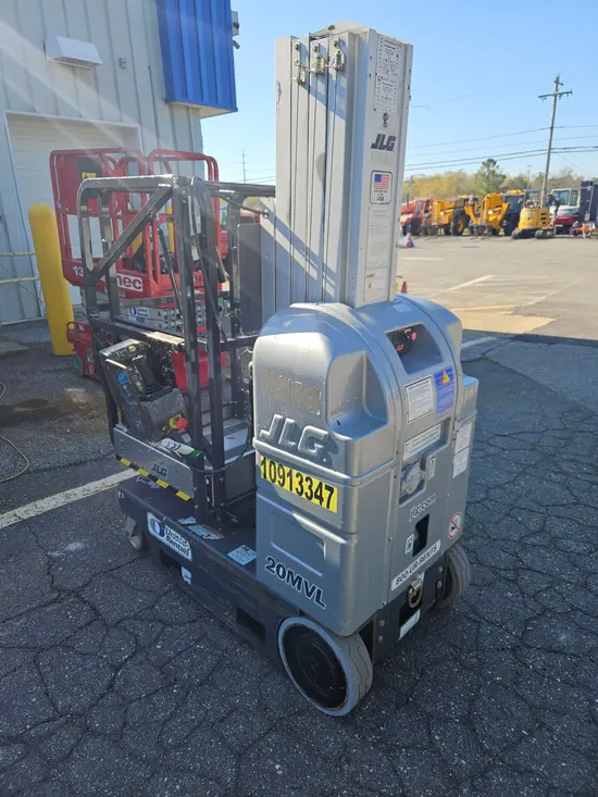 2019 JLG 20MVL Self-Propelled One-Person Lift