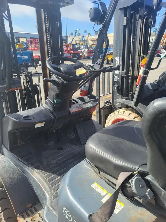2019 Toyota 8FGU25 Warehouse Forklift