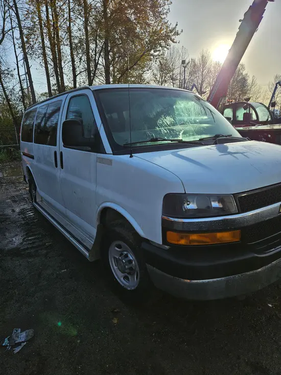2014 Chevrolet E3500LTGRWD