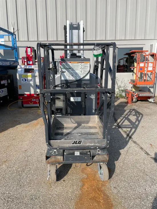 2016 JLG 20MVL Self-Propelled One-Person Lift
