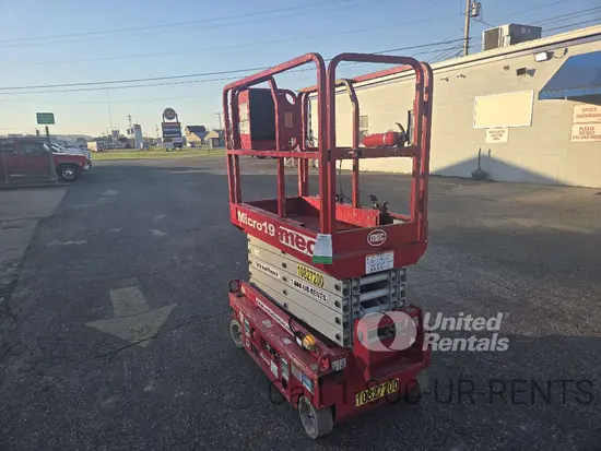 2018 MEC MICRO 19 Scissor Lift
