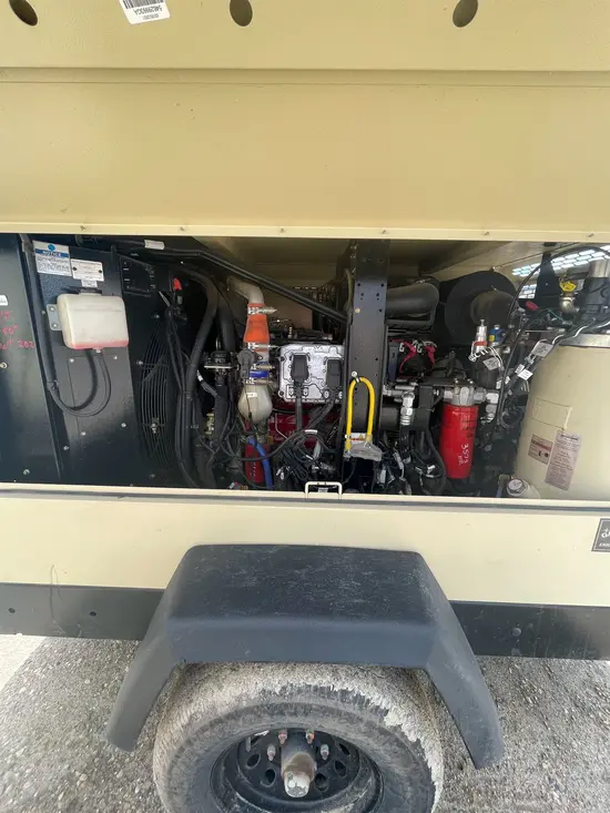 2021 Doosan P425/HP375WCUT4 Air Compressor