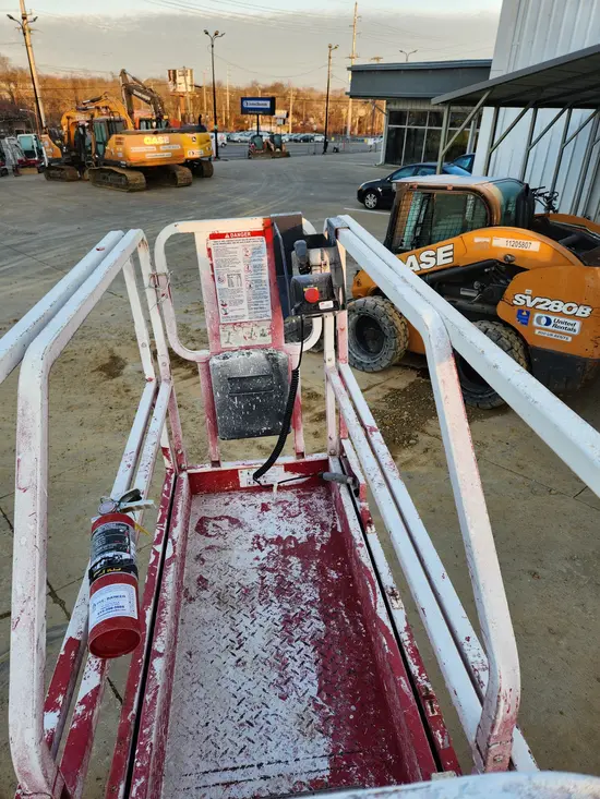 2021 MEC MICRO 26 Scissor Lift