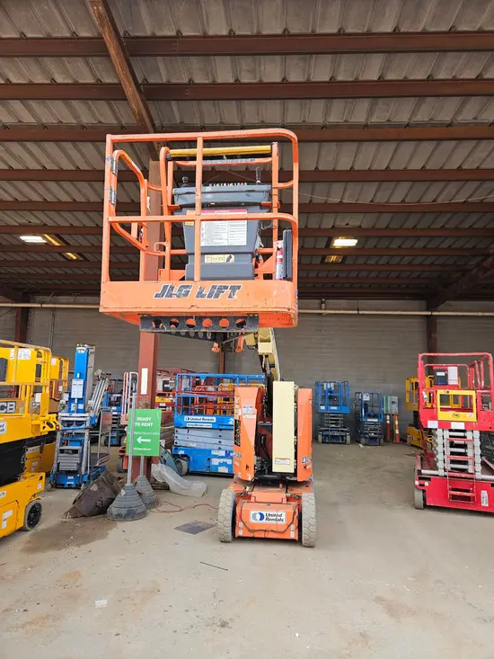 2016 JLG E300AJP Articulating Boom Lift