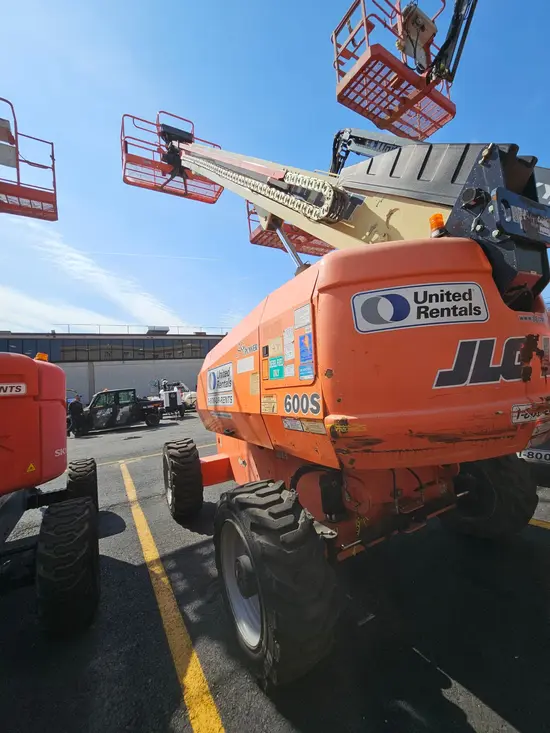 2017 JLG 600S Boom Lift