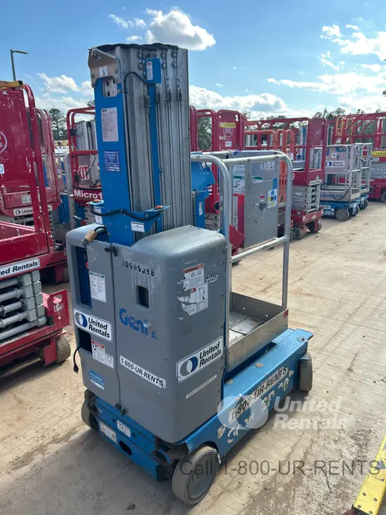 2016 Genie GR-20 Self-Propelled One-Person Lift