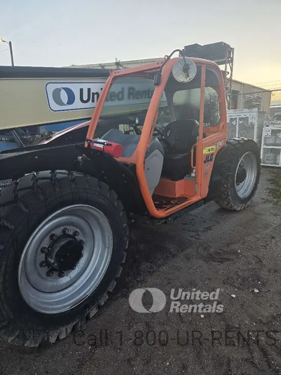 2018 JLG 742 Forklift