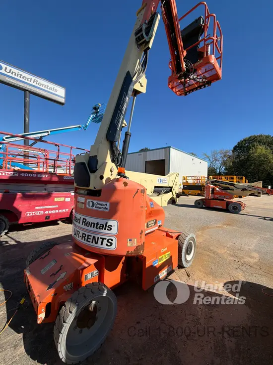 2017 JLG E400AJPN Articulating Boom Lift