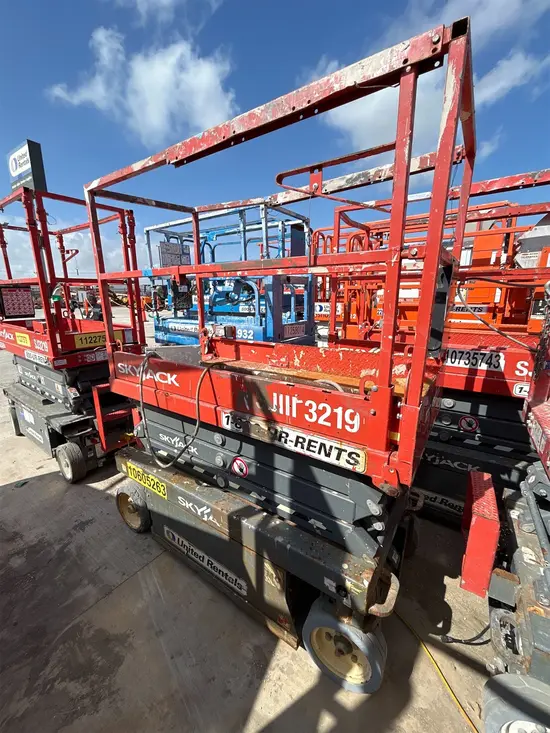 2017 Skyjack SJIII3219 Scissor Lift