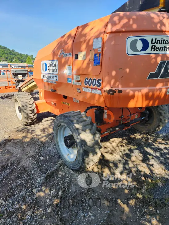 2017 JLG 600S Boom Lift