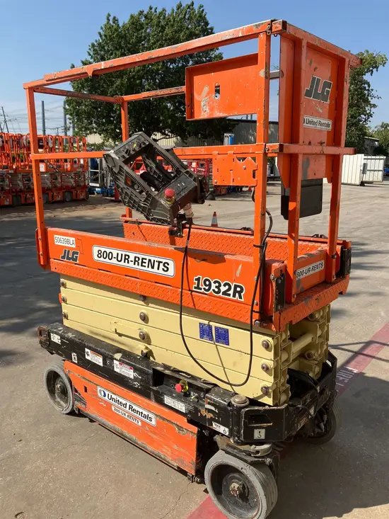 2017 JLG 1932R Scissor Lift