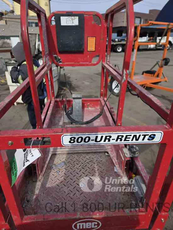 2019 MEC MICRO 19 Scissor Lift