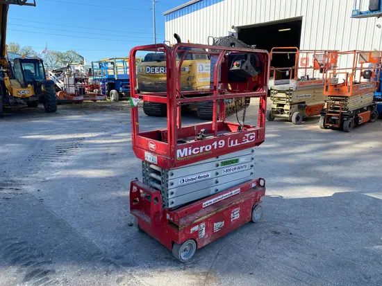 2019 MEC MICRO 19 Scissor Lift