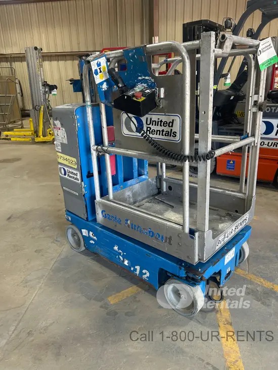 2018 Genie GR-12 Self-Propelled One-Person Lift