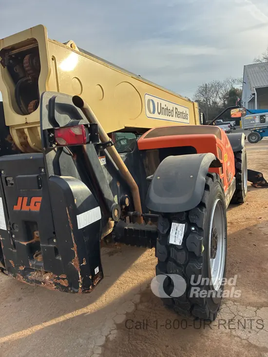 2019 JLG 1055 Forklift