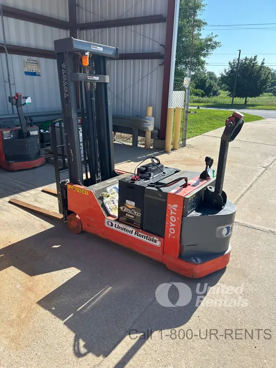 2018 Toyota 6BWC20 Warehouse Forklift