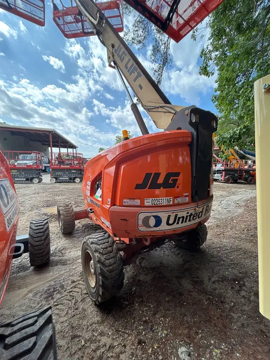 2017 JLG 400S Boom Lift