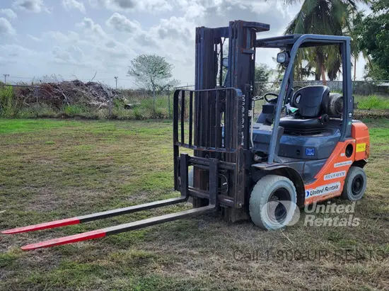 2019 Toyota 8FGU25 Warehouse Forklift