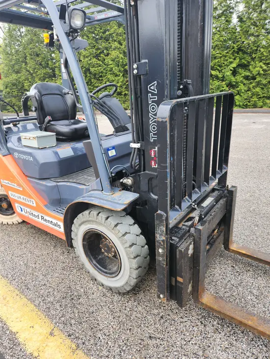 2019 Toyota 8FGU25 Warehouse Forklift