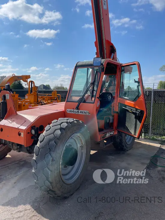 2018 SKYTRAK 6042 Forklift