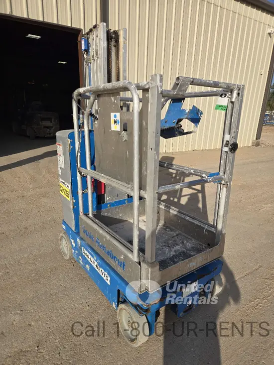 2017 Genie GR-20 Self-Propelled One-Person Lift