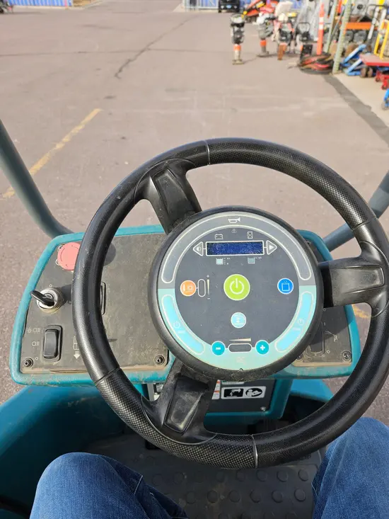 2019 Tennant T-16 Sweeper