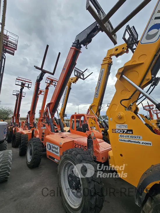 2019 SKYTRAK 8042 Forklift