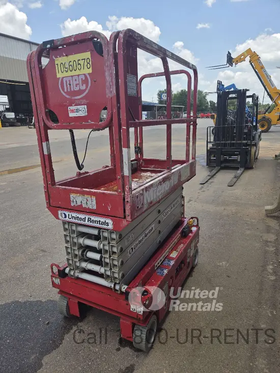 2019 MEC MICRO 19 Scissor Lift