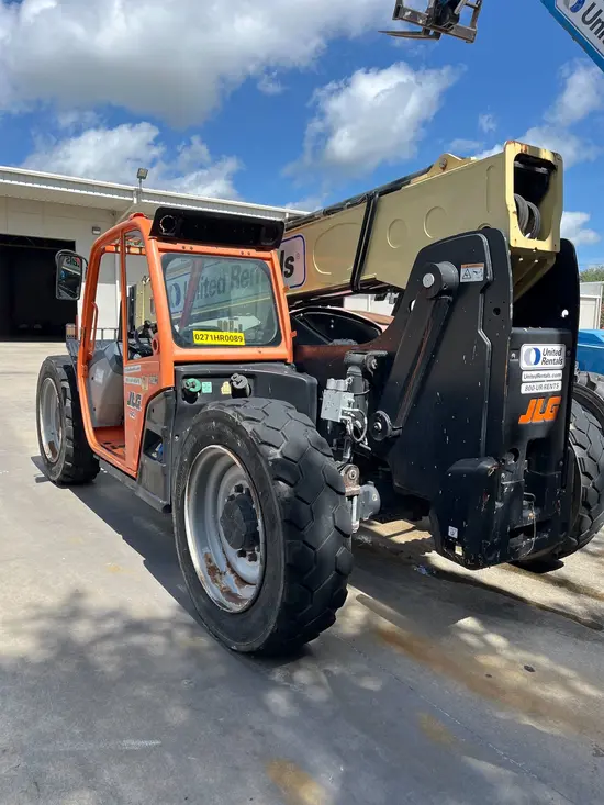 2017 JLG 642 Forklift
