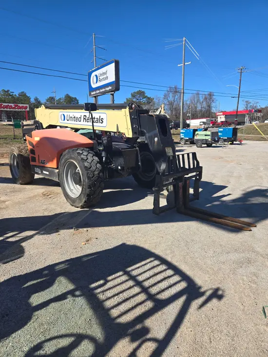 2018 JLG 943 Forklift