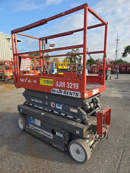 2018 Skyjack SJIII3219 Scissor Lift