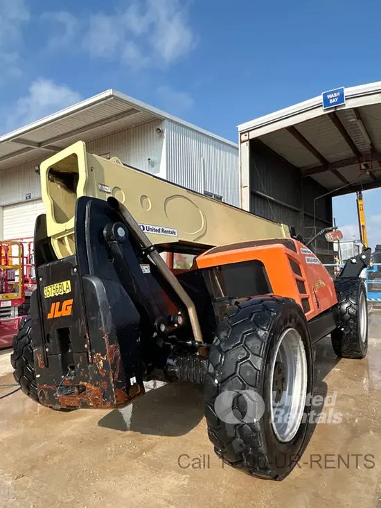 2016 JLG 1055 Forklift