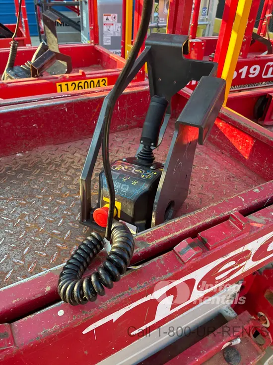 2018 MEC MICRO 19 Scissor Lift