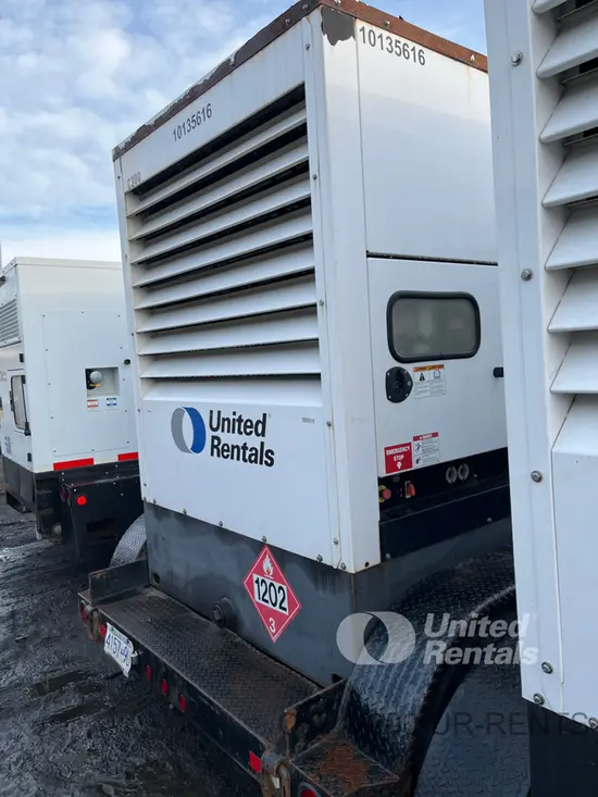 2013 Cummins C300D6R Diesel Generator