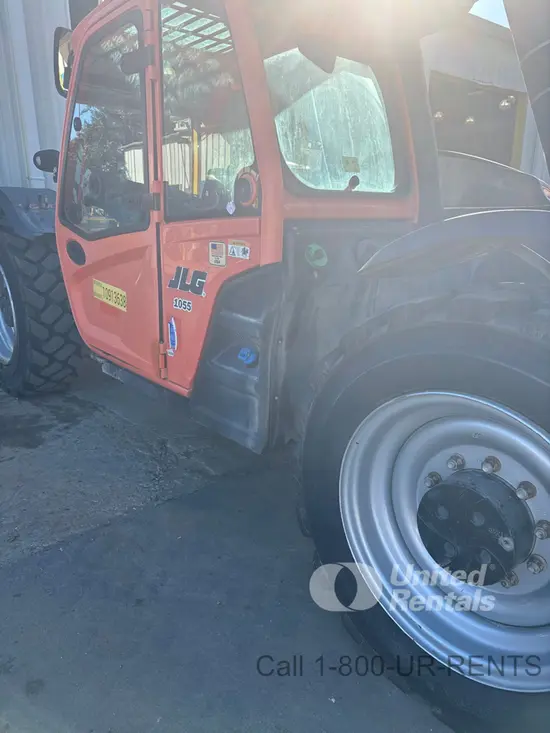 2019 JLG 1055 Forklift