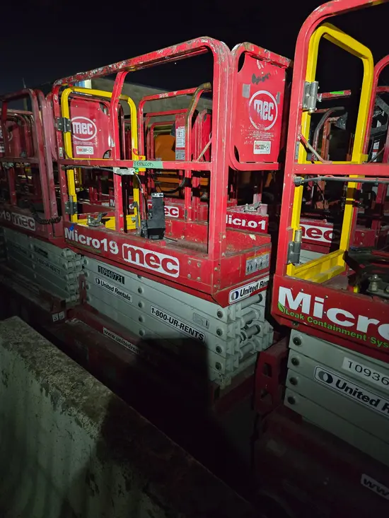2019 MEC MICRO 19 Scissor Lift