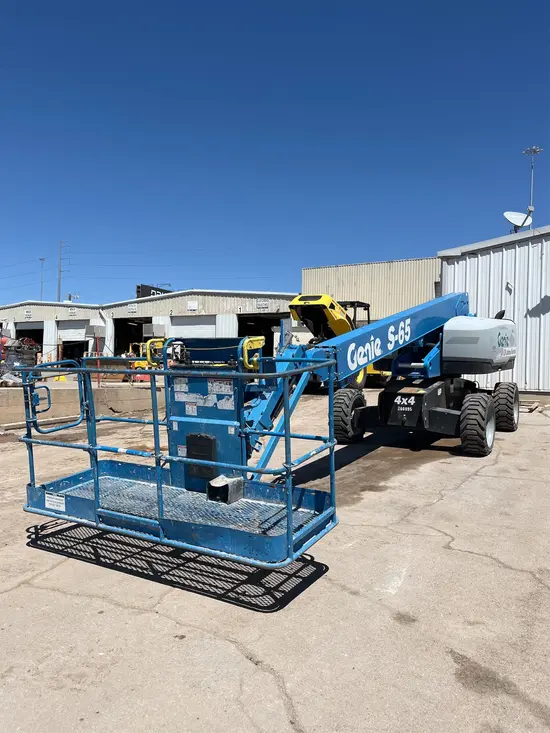 2017 Genie S-65 Boom Lift