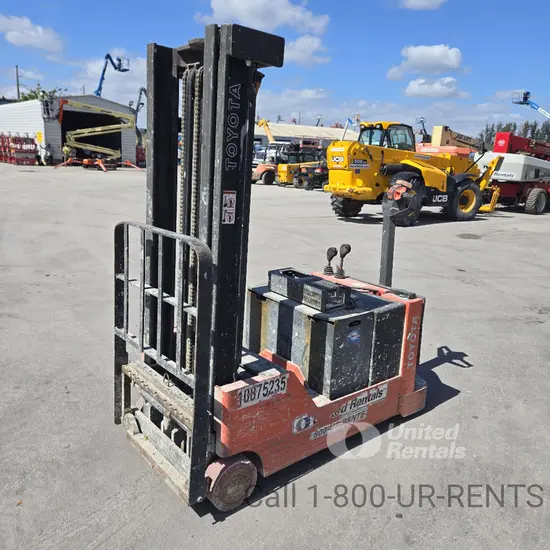 2018 Toyota 6BWC20 Warehouse Forklift