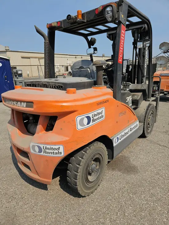 2019 Doosan D35S-7 Warehouse Forklift