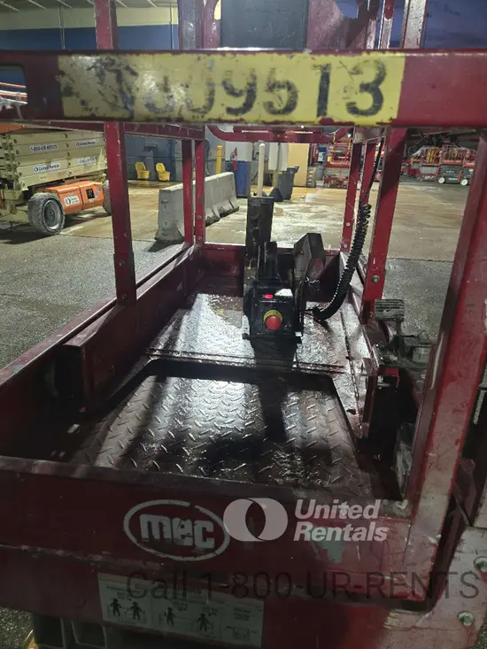 2018 MEC MICRO 19 Scissor Lift