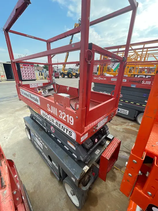 2018 Skyjack SJIII3219 Scissor Lift