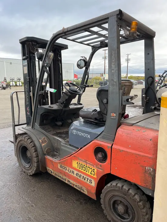 2019 Toyota 8FGU25 Warehouse Forklift