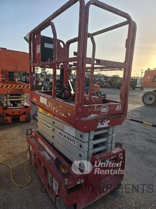 2020 MEC MICRO 19 Scissor Lift