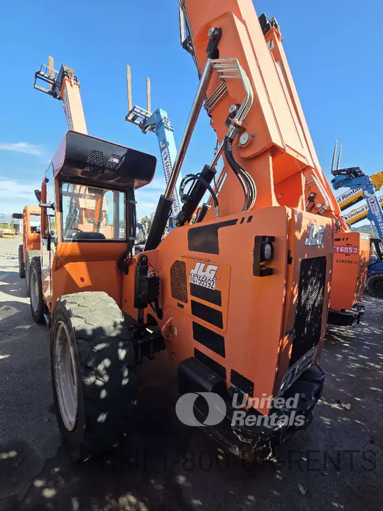 2018 SKYTRAK 6042 Forklift